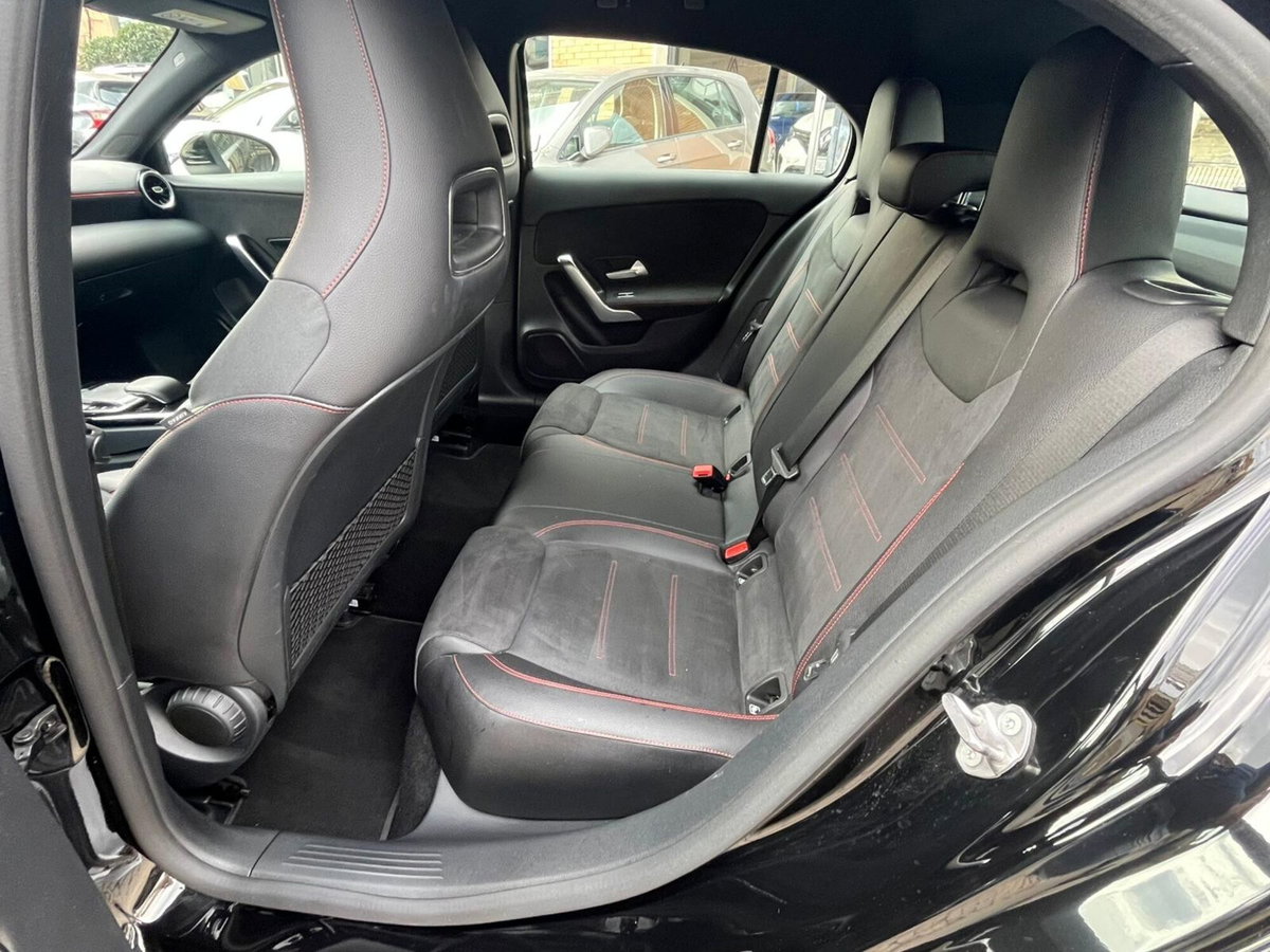 Mercedes-Benz Classe A 200 d Automatic Premium (13)
