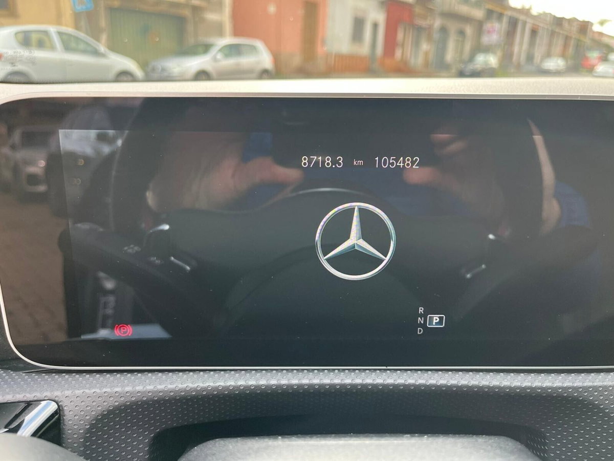 Mercedes-Benz Classe A 200 d Automatic Premium (18)