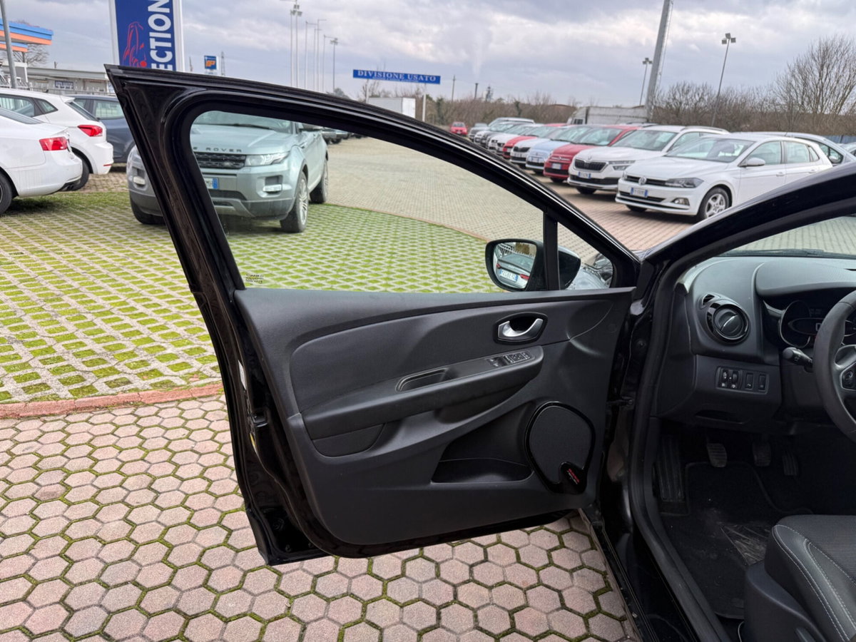 Renault Clio 1.5 dCi 90CV 5 porte Dynamique EcoBusiness (19)