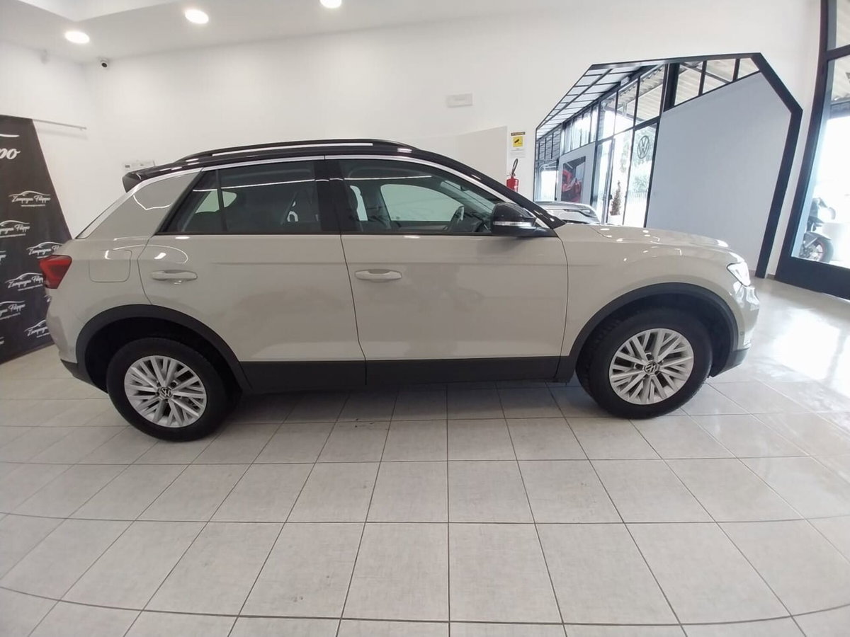 Volkswagen T-Roc 1.0 TSI Life (4)