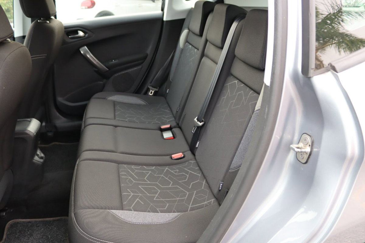 Peugeot 2008 VTi 82CV Active (14)