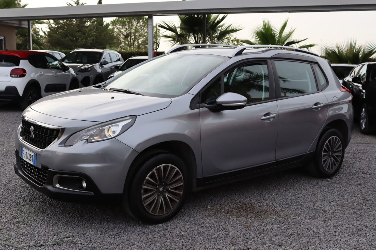 Peugeot 2008 VTi 82CV Active (2)