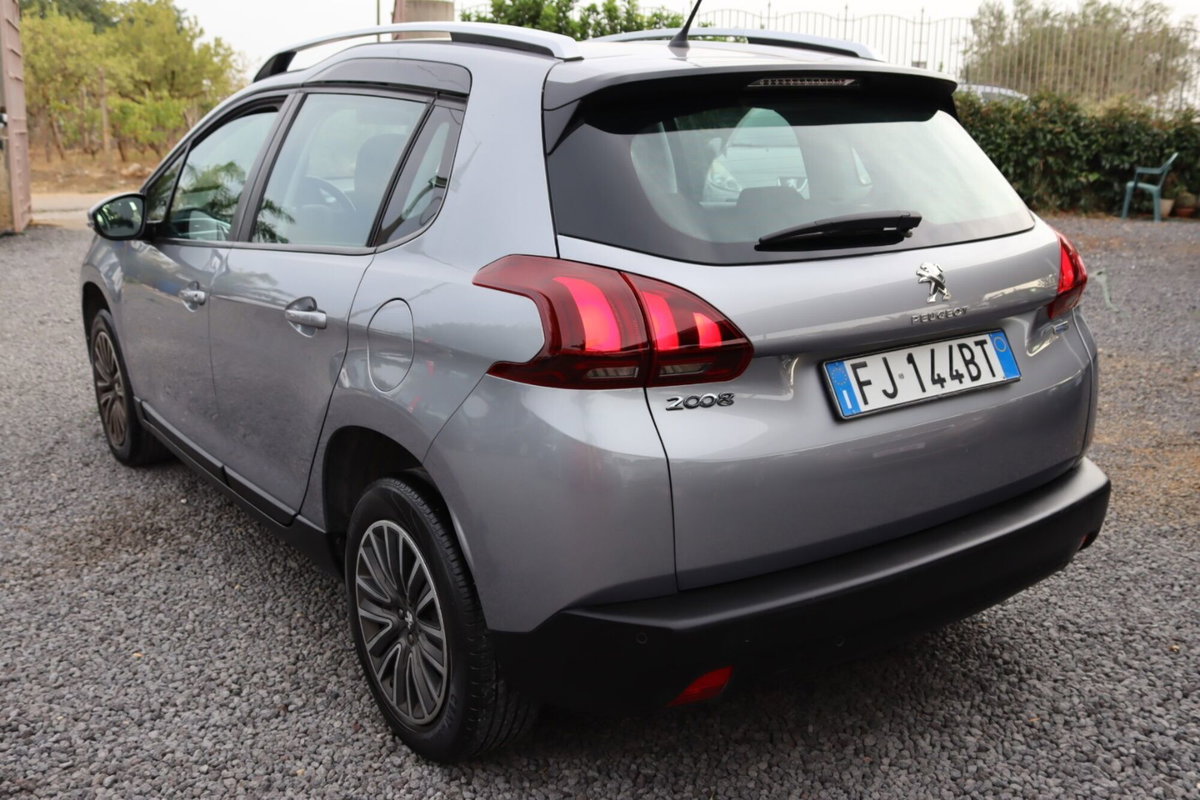 Peugeot 2008 VTi 82CV Active (7)
