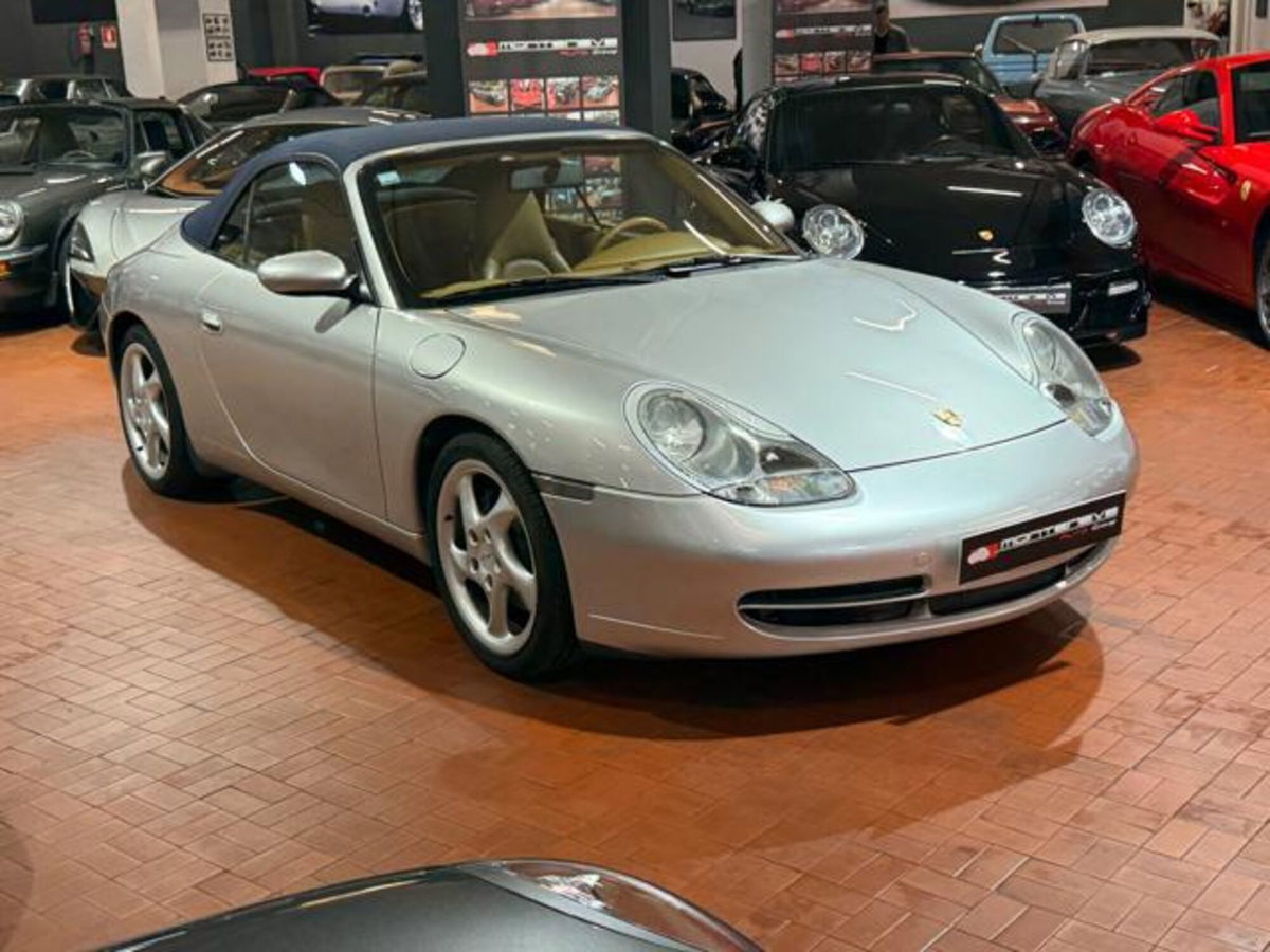 Porsche 911 Cabrio Carrera 4 cat (3)