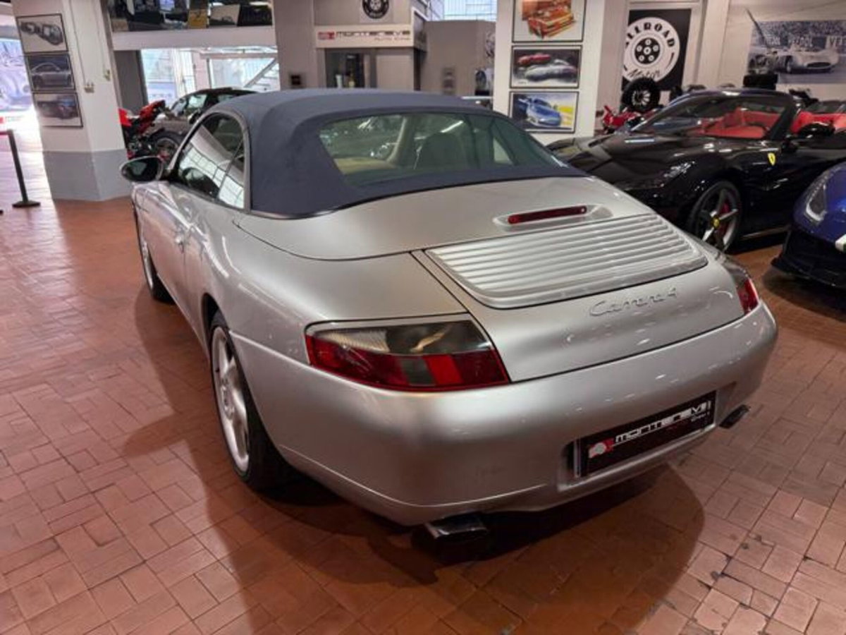 Porsche 911 Cabrio Carrera 4 cat (4)