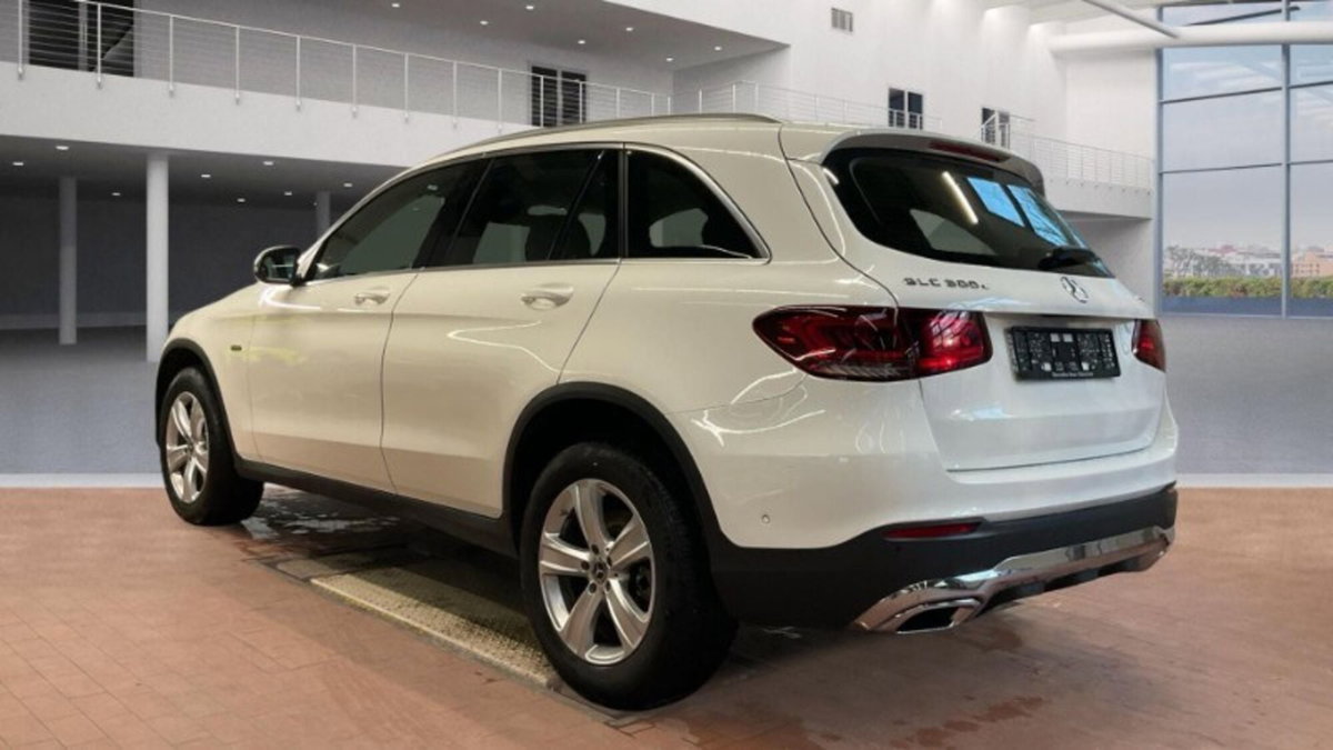 Mercedes-Benz GLC SUV 300 e 4Matic Plug-in hybrid Sport (2)