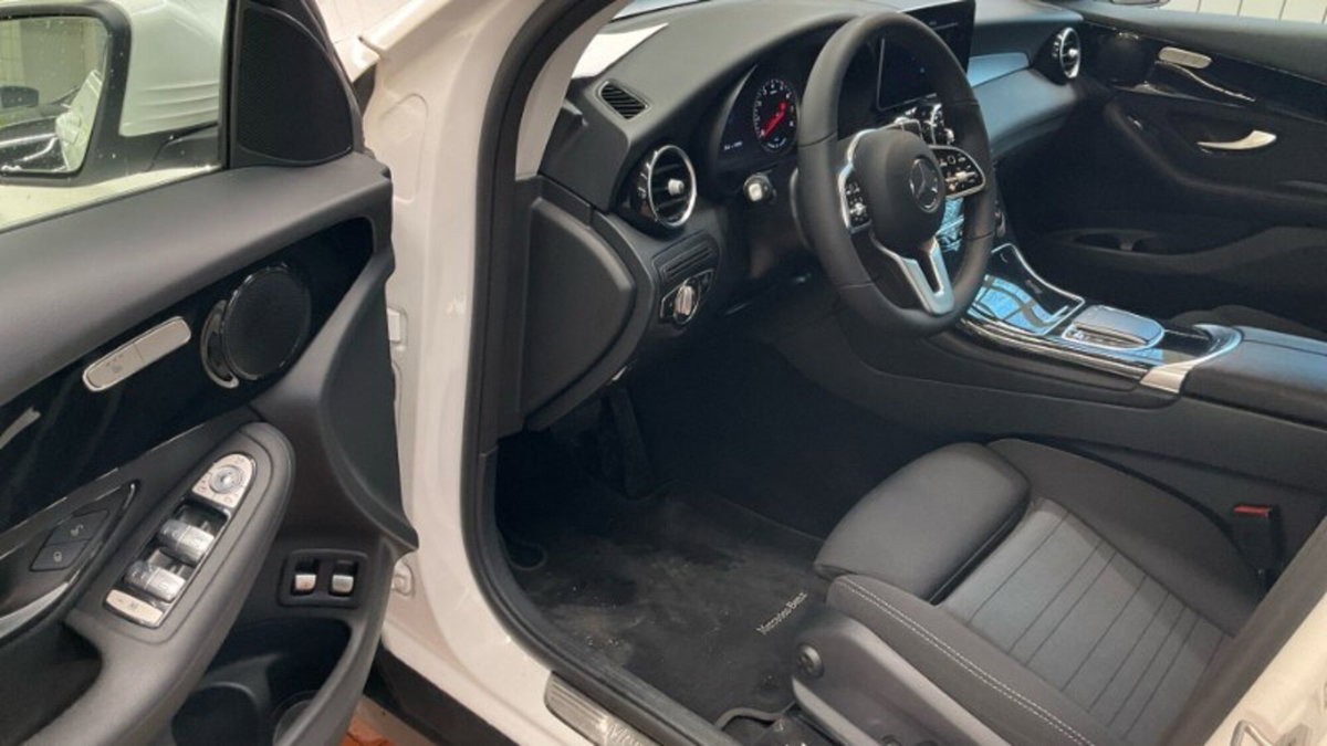 Mercedes-Benz GLC SUV 300 e 4Matic Plug-in hybrid Sport (3)