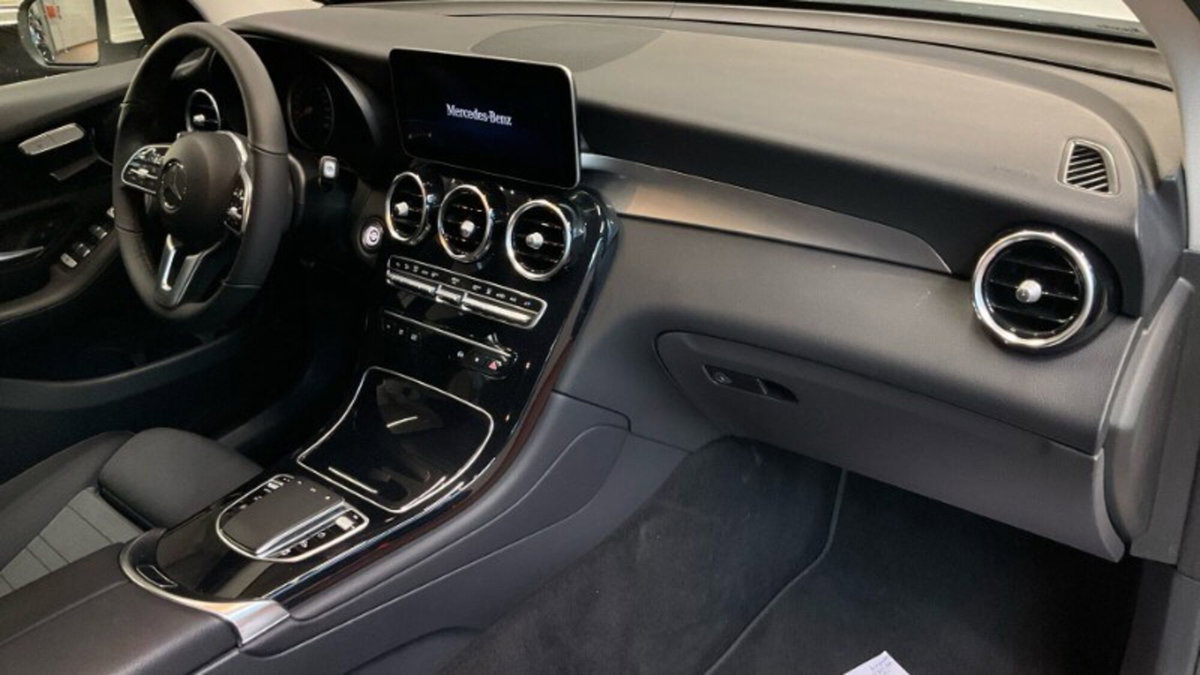 Mercedes-Benz GLC SUV 300 e 4Matic Plug-in hybrid Sport (4)