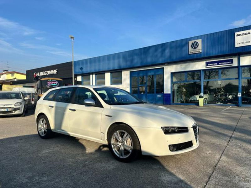 Alfa Romeo 159 SportWagon 2.0 JTDm 136 CV Sportwagon Distinctive