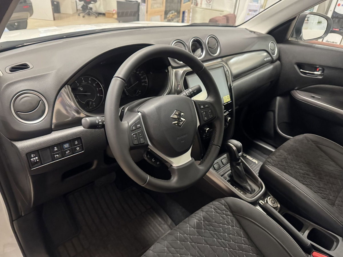 Suzuki Vitara 1.5h 140v Starview 4wd allgrip auto (10)