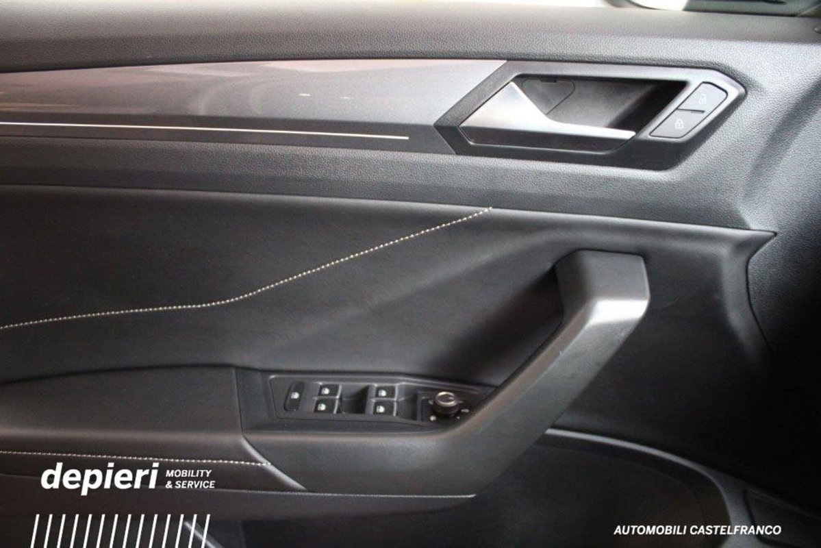 Volkswagen T-Roc 2.0 tdi Style 4motion 150cv dsg (16)