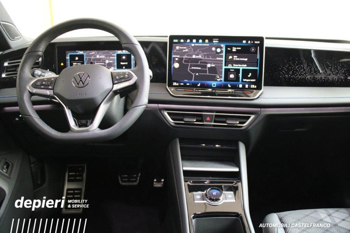 Volkswagen Tiguan Allspace 2.0 tdi R-Line 150cv dsg (10)