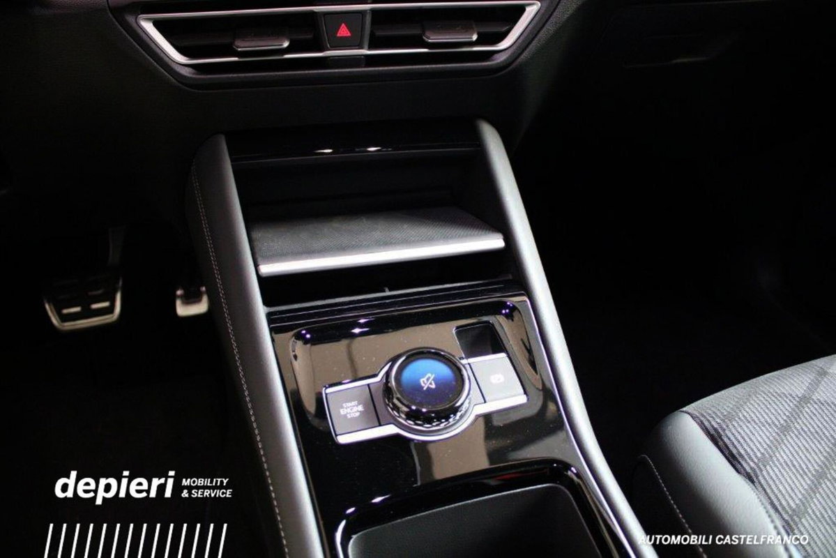 Volkswagen Tiguan Allspace 2.0 tdi R-Line 150cv dsg (8)