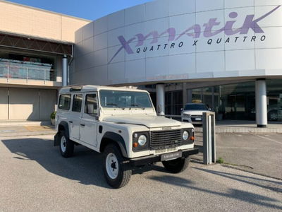 Land Rover Defender 110 2.5 Td5 cat Station Wagon usata