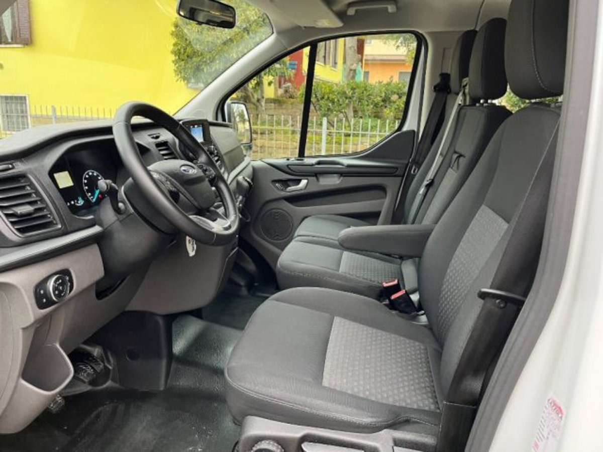 Ford Transit Custom Furgone 320 2.0 EcoBlue 130 PC Combi Trend (14)