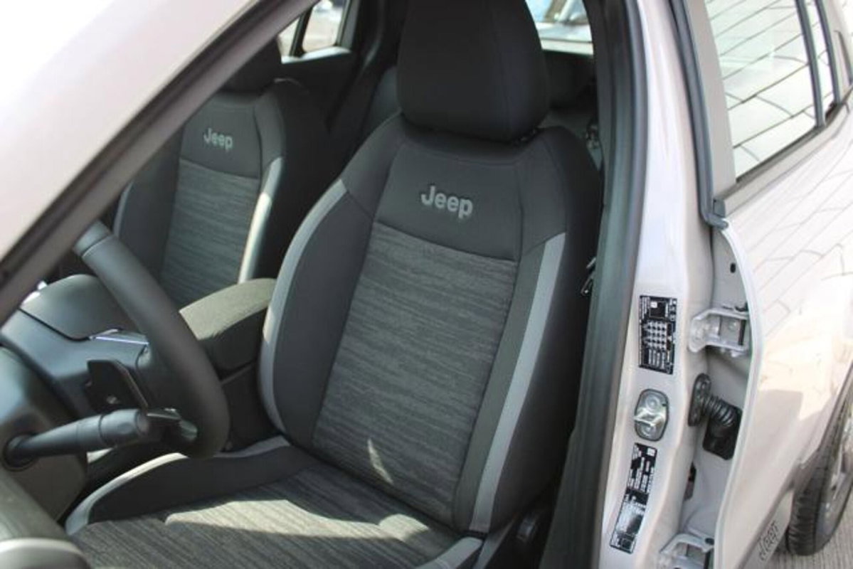 Jeep Avenger 1.2 turbo Longitude fwd 100cv (10)