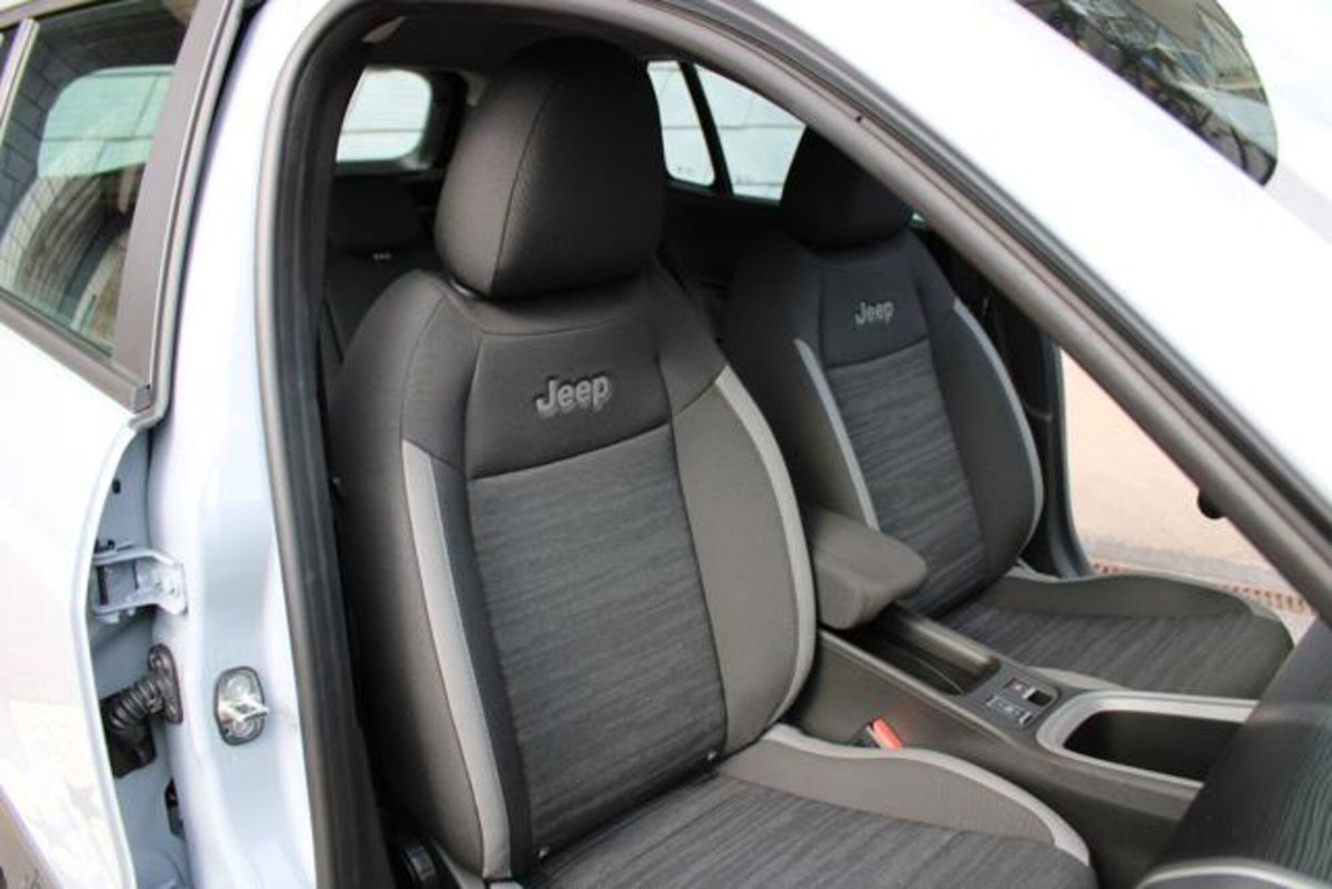 Jeep Avenger 1.2 turbo Longitude fwd 100cv (16)