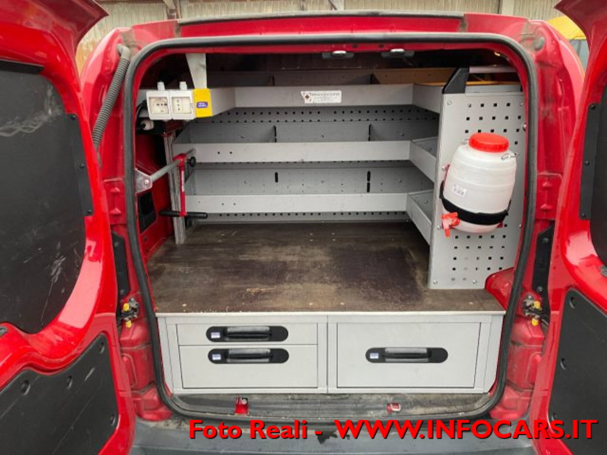 Fiat Fiorino combi N1 1.3 mjt 95cv Adventure (11)