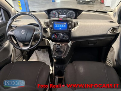 Lancia Ypsilon 1.0 FireFly 5 porte S&S Hybrid Gold Plus (11)