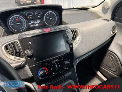 Lancia Ypsilon 1.0 FireFly 5 porte S&S Hybrid Gold Plus (14)