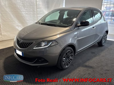 Lancia Ypsilon 1.0 FireFly 5 porte S&S Hybrid Gold Plus (3)