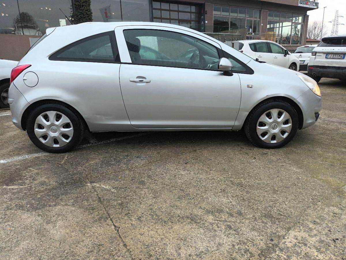Opel Corsa 1.3 CDTI 75CV 3 porte Enjoy (3)