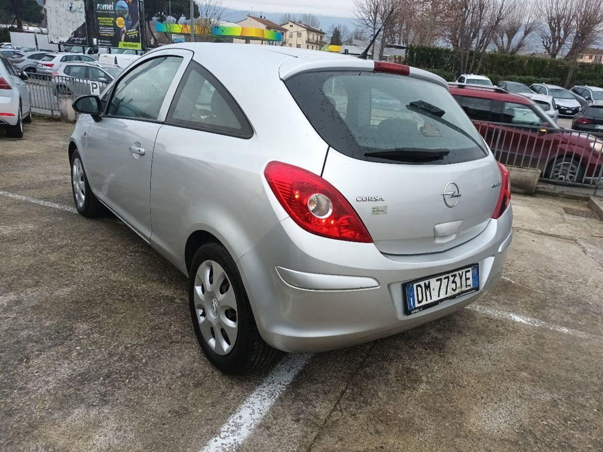 Opel Corsa 1.3 CDTI 75CV 3 porte Enjoy (5)