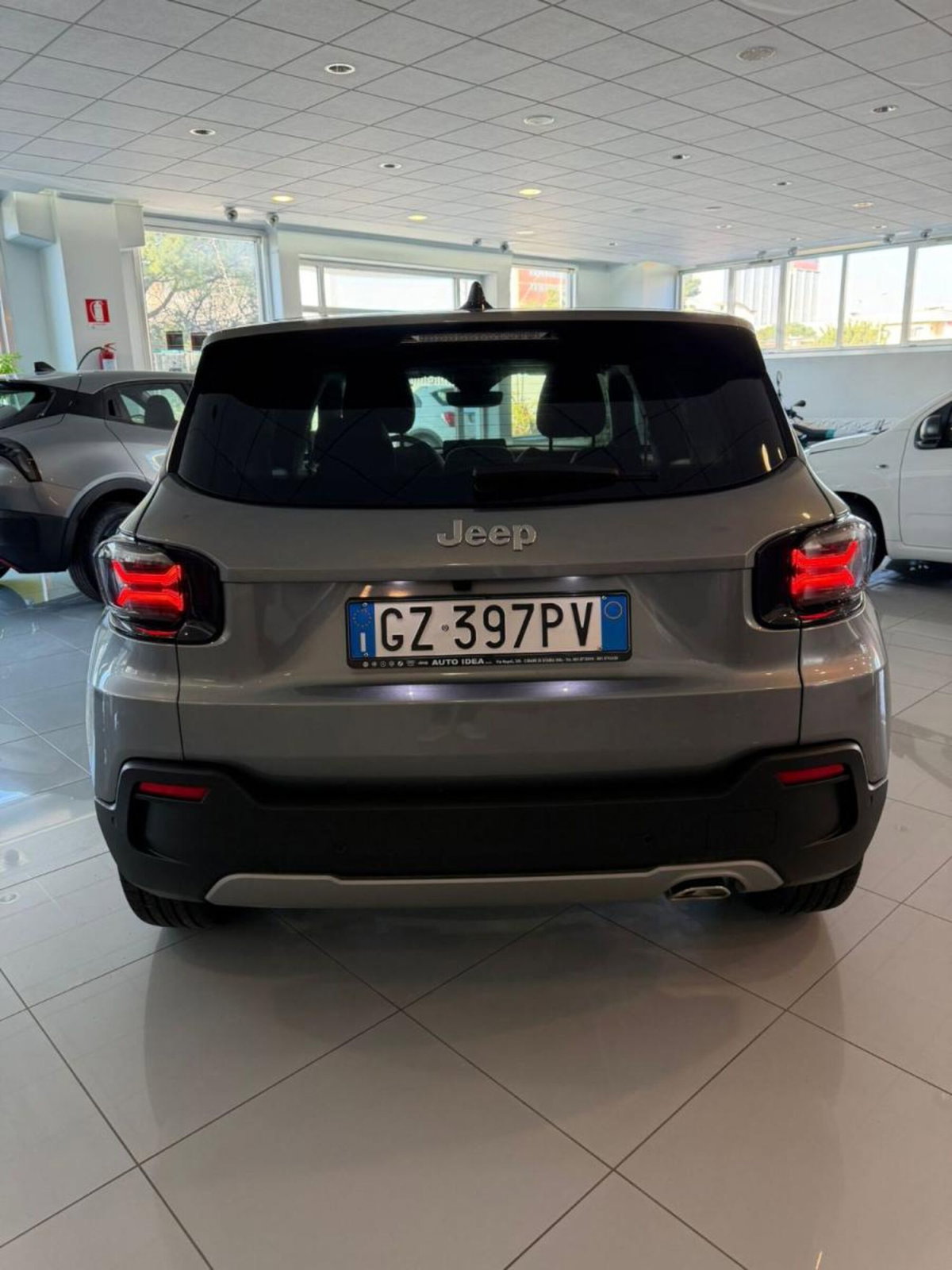 Jeep Avenger 1.2 turbo Summit fwd 100cv (7)