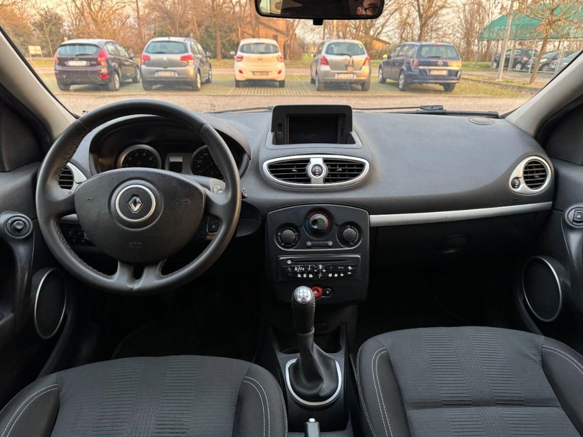 Renault Clio 1.2 16V 5 porte GPL Dynamique (10)