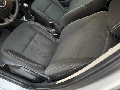 Renault Clio 1.2 16V 5 porte GPL Dynamique (12)