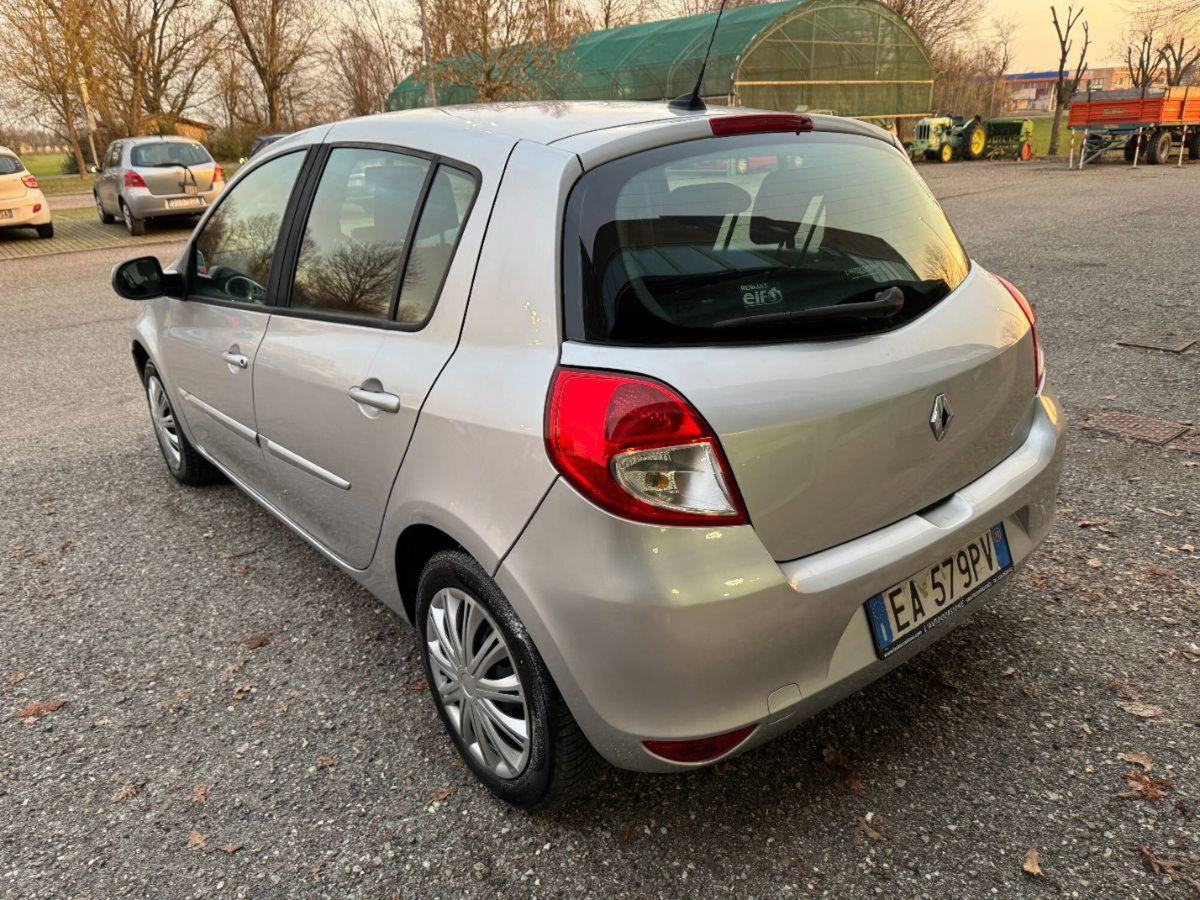 Renault Clio 1.2 16V 5 porte GPL Dynamique (6)