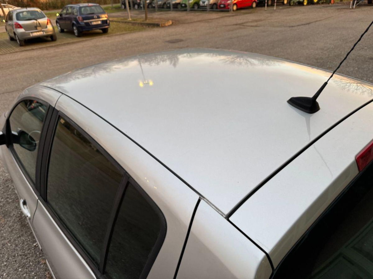 Renault Clio 1.2 16V 5 porte GPL Dynamique (7)