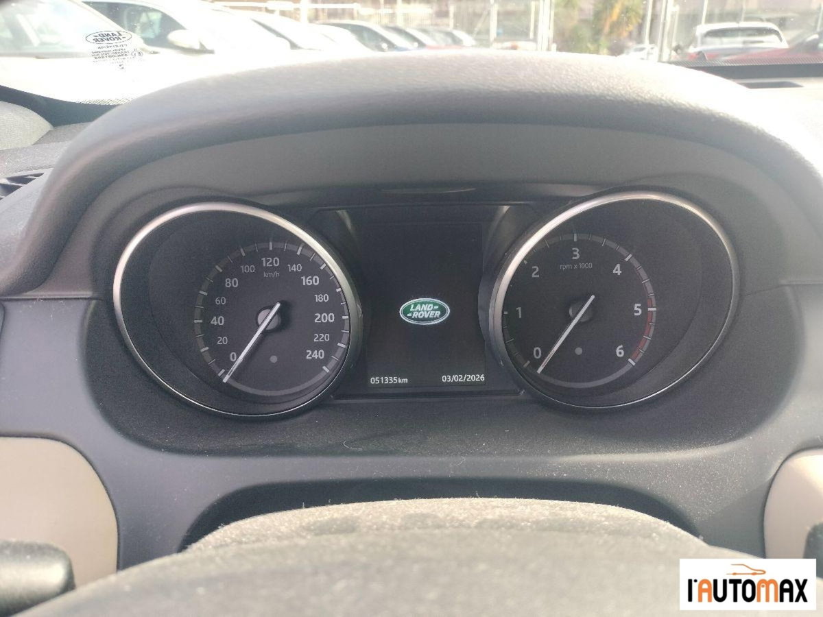 Land Rover Discovery Sport 2.0 TD4 180 CV HSE (8)