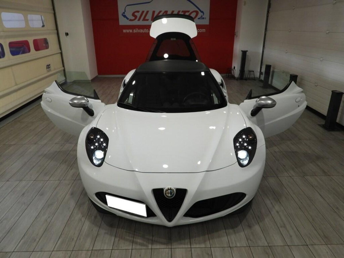 Alfa Romeo 4C Coupé 4C 1750 TBi (12)
