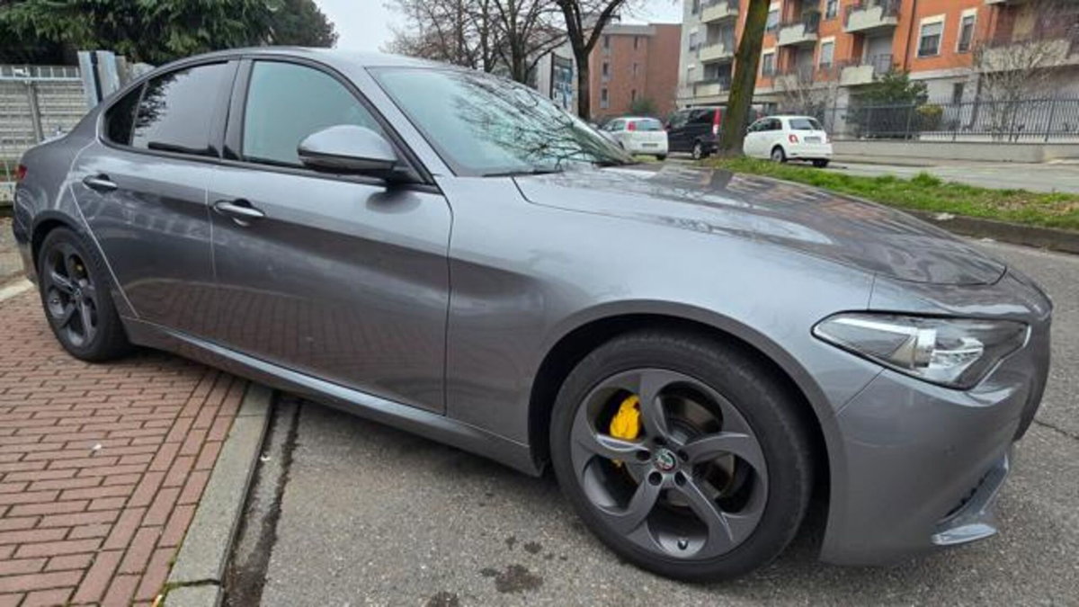 Alfa Romeo Giulia 2.2 Turbodiesel 160 CV AT8 Executive (10)