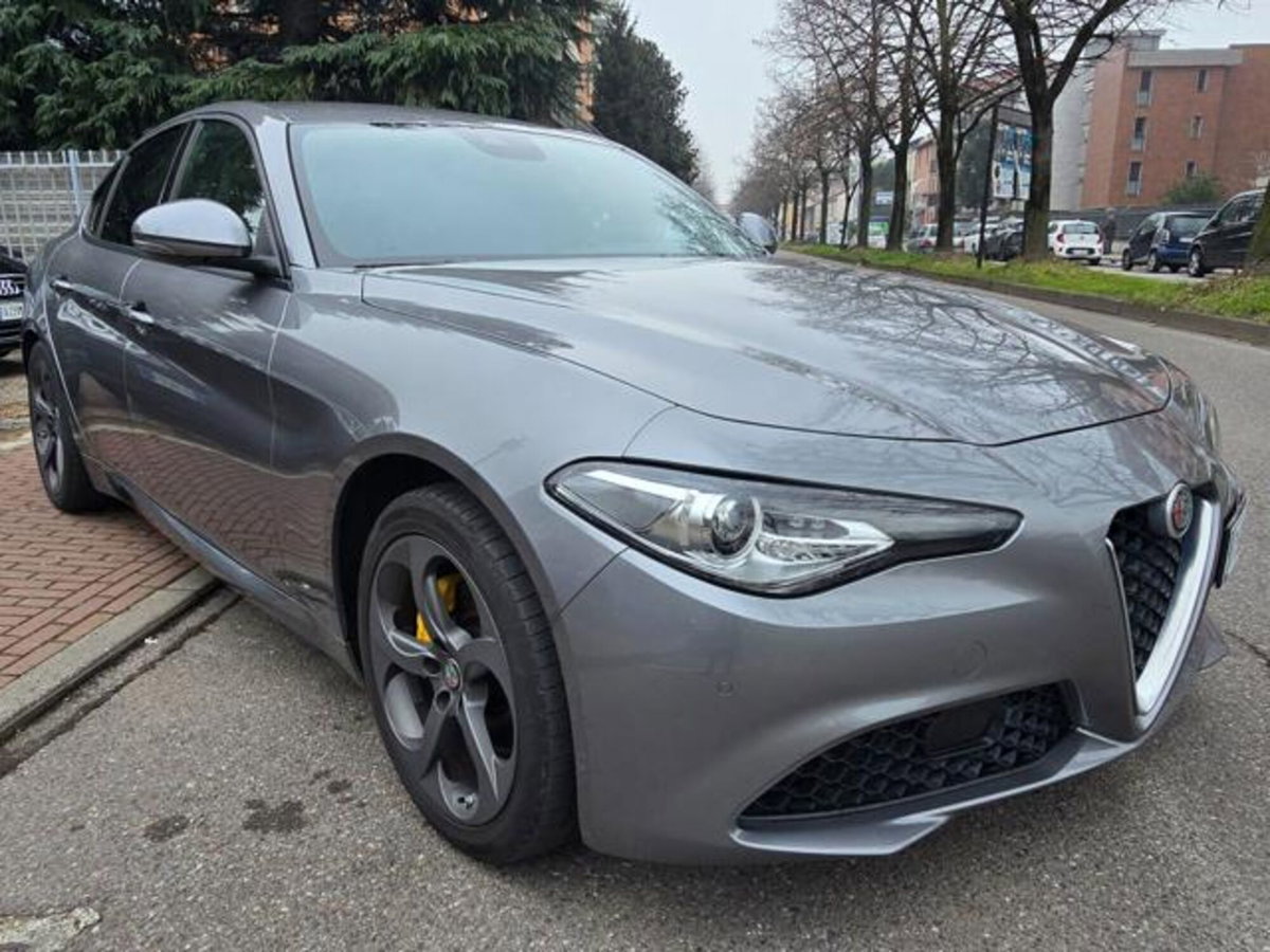 Alfa Romeo Giulia 2.2 Turbodiesel 160 CV AT8 Executive (11)