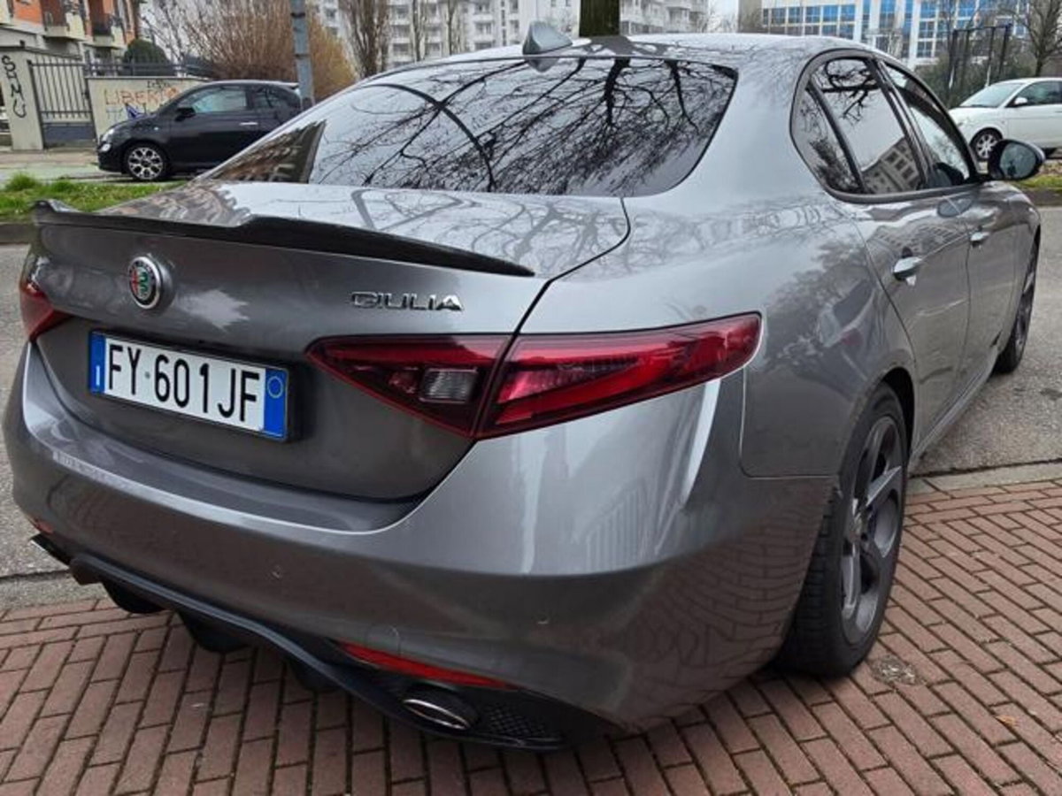 Alfa Romeo Giulia 2.2 Turbodiesel 160 CV AT8 Executive (7)