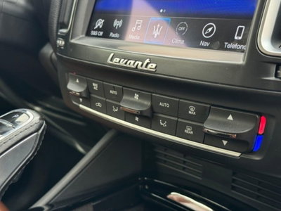 Maserati Levante Levante V6 Diesel 275 CV AWD (16)