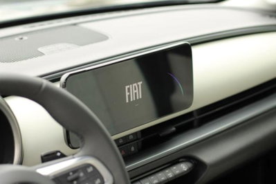 Fiat 600 1.2 hybrid La Prima 145cv auto (13)