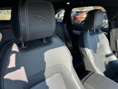 Jaguar F-Pace 2.0 D 204 CV AWD aut. R-Dynamic Black (18)