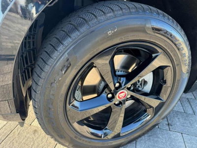 Jaguar F-Pace 2.0 D 204 CV AWD aut. R-Dynamic Black (7)