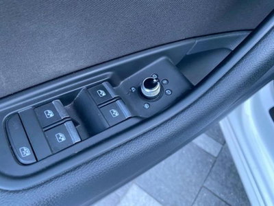 Audi A4 Avant 30 TDI/136 CV S tronic Business Advanced (13)