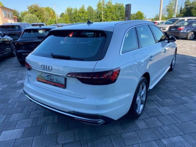 Audi A4 Avant 30 TDI/136 CV S tronic Business Advanced (4)