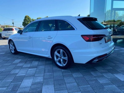 Audi A4 Avant 30 TDI/136 CV S tronic Business Advanced (5)