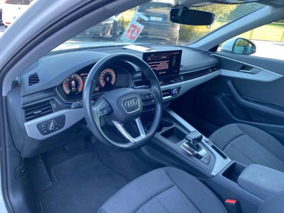 Audi A4 Avant 30 TDI/136 CV S tronic Business Advanced (6)