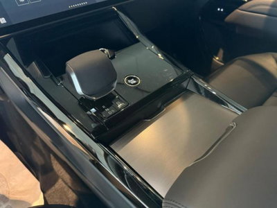Land Rover Range Rover Sport 3.0 I6 MHEV SE (18)