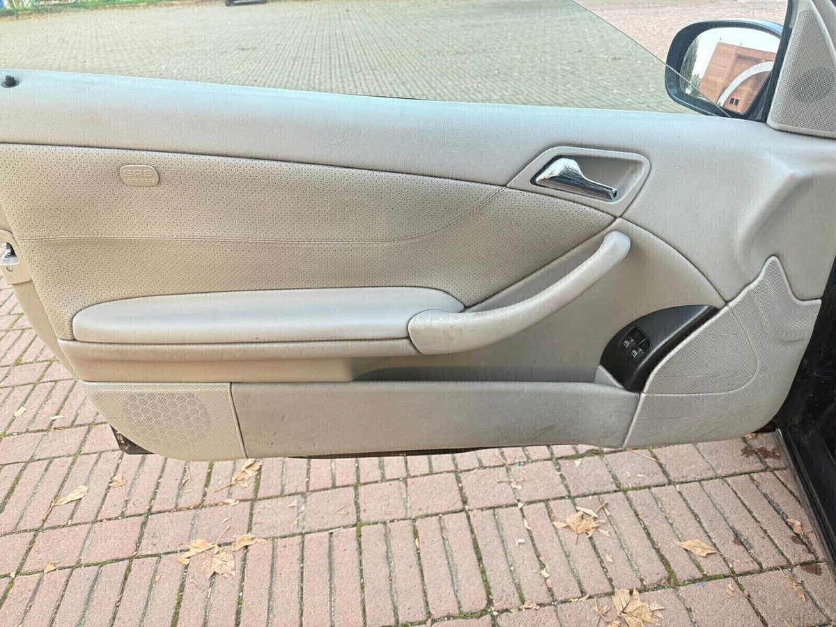 Mercedes-Benz Classe C Coupé 200 CDI cat Sportcoupé Avantgarde (19)