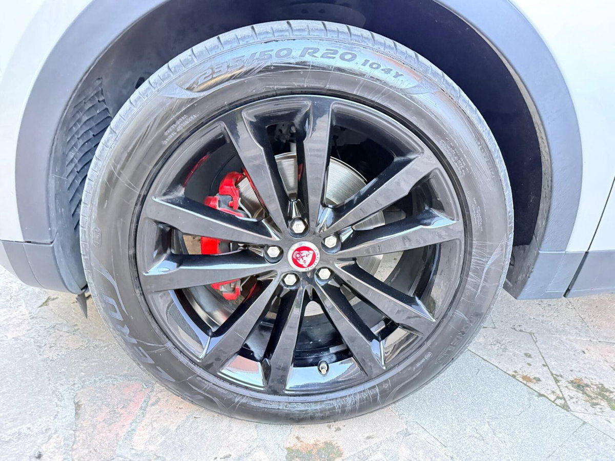 Jaguar E-Pace 2.0D 150 CV AWD aut. S (5)