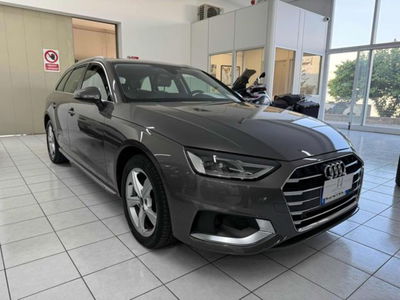 Audi A4 Avant 30 TDI/136 CV S tronic Business Advanced usata