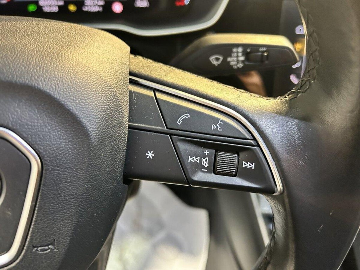 Audi Q3 35 2.0 tdi s-tronic (12)